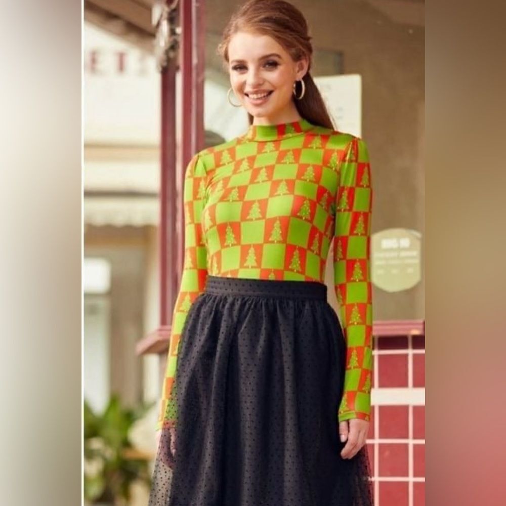 Modcloth Checkered You Got This Mock Nexk Top Knit Christmas Trees Green Red L
